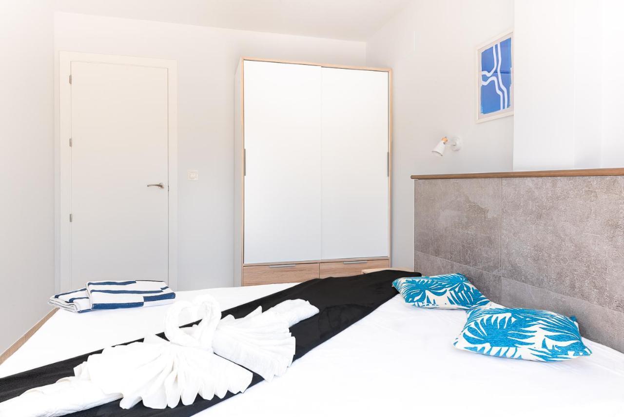 Bungalow Blue Dream 3 - Sea Views, Terrace And Pool กราน อาลากันต์ ภายนอก รูปภาพ